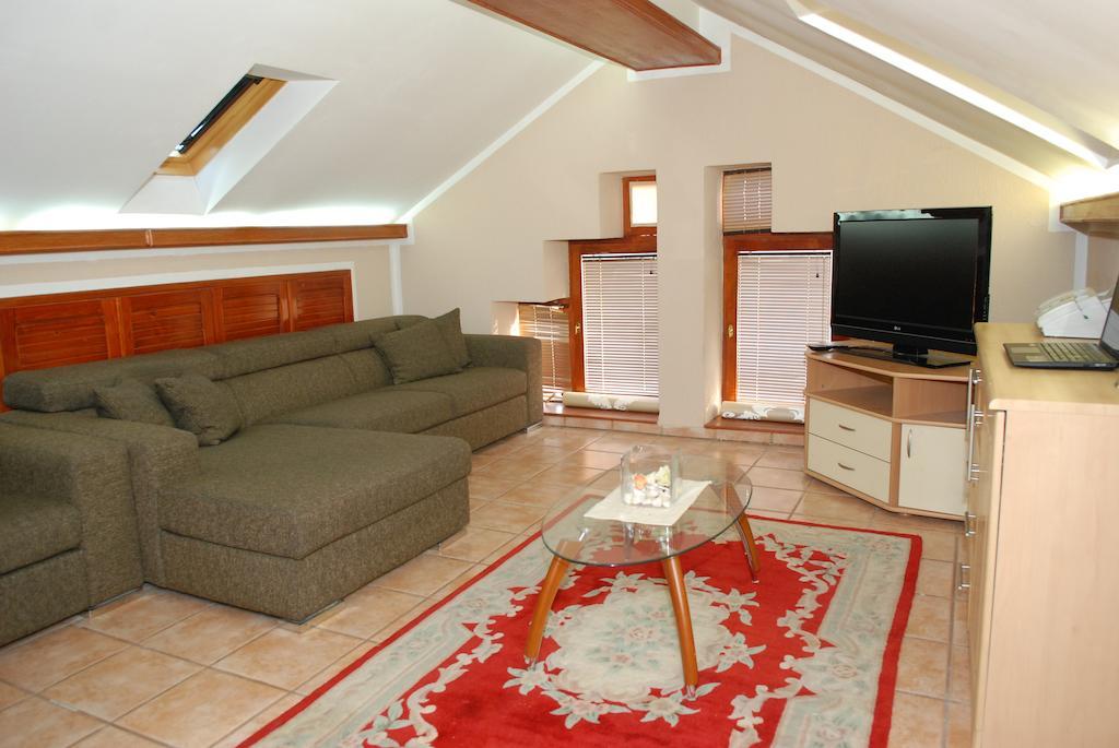 Guest House Maja Novi Sad Cameră foto